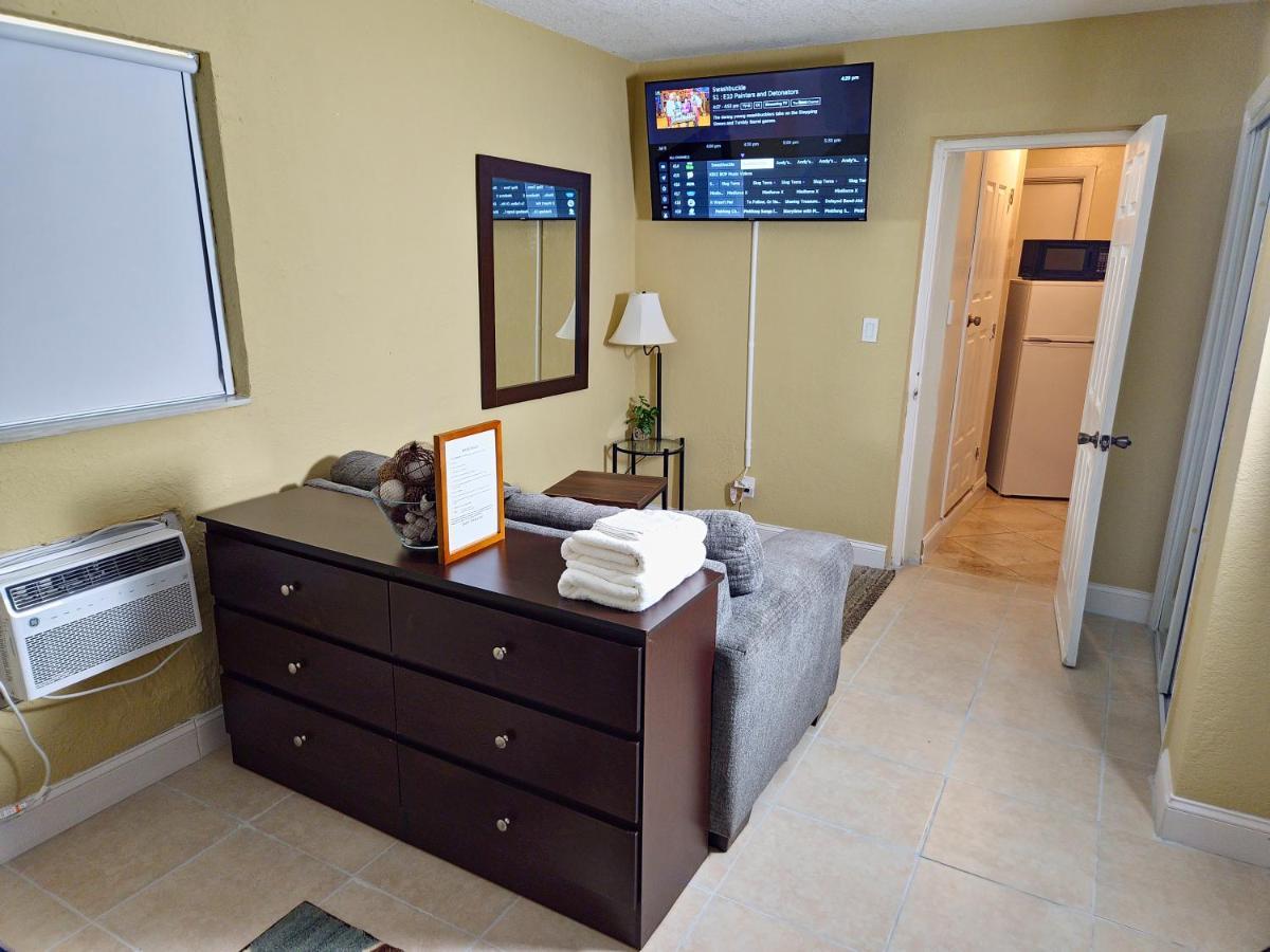 The Vacay Inn Lauderdale Lakes Экстерьер фото